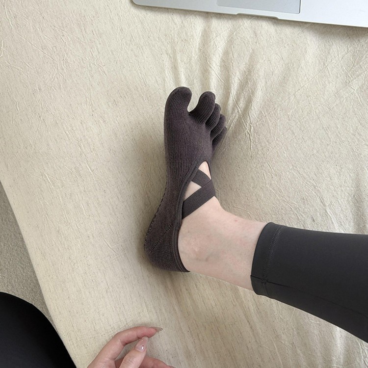 Kadın Çapraz Askılı Beş Parmak - Home Pilates Yoga incelemesi ve fiyatı